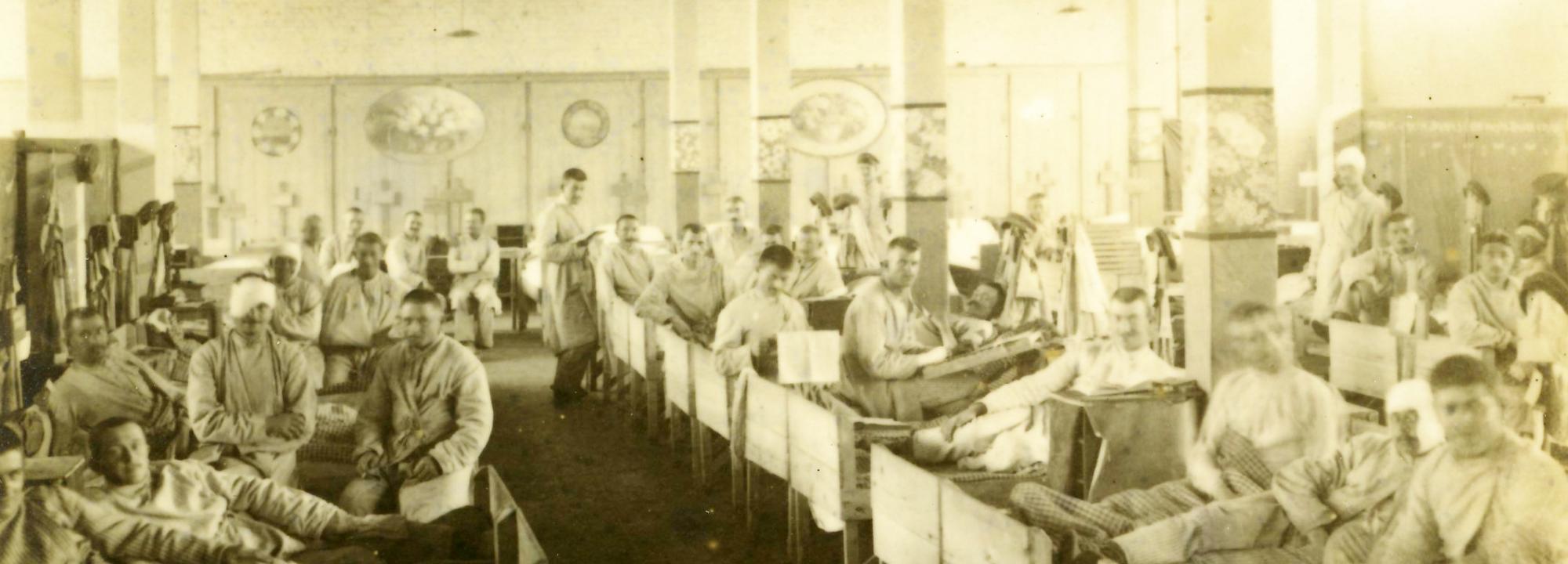 Bilder aus der Sanitätskompanie - Hôpital près de Wervicq - Europeana - Creative Commons License Bilder aus der Sanitätskompanie - Hôpital près de Wervicq