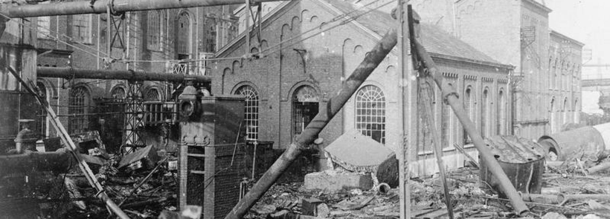 The Cockerill-Sambre steelworks at Seraing destroyed by the German Army.-Imperial War Museum - © IWM (Q 69980) - Non commercial license Cockerill Sambre détruit